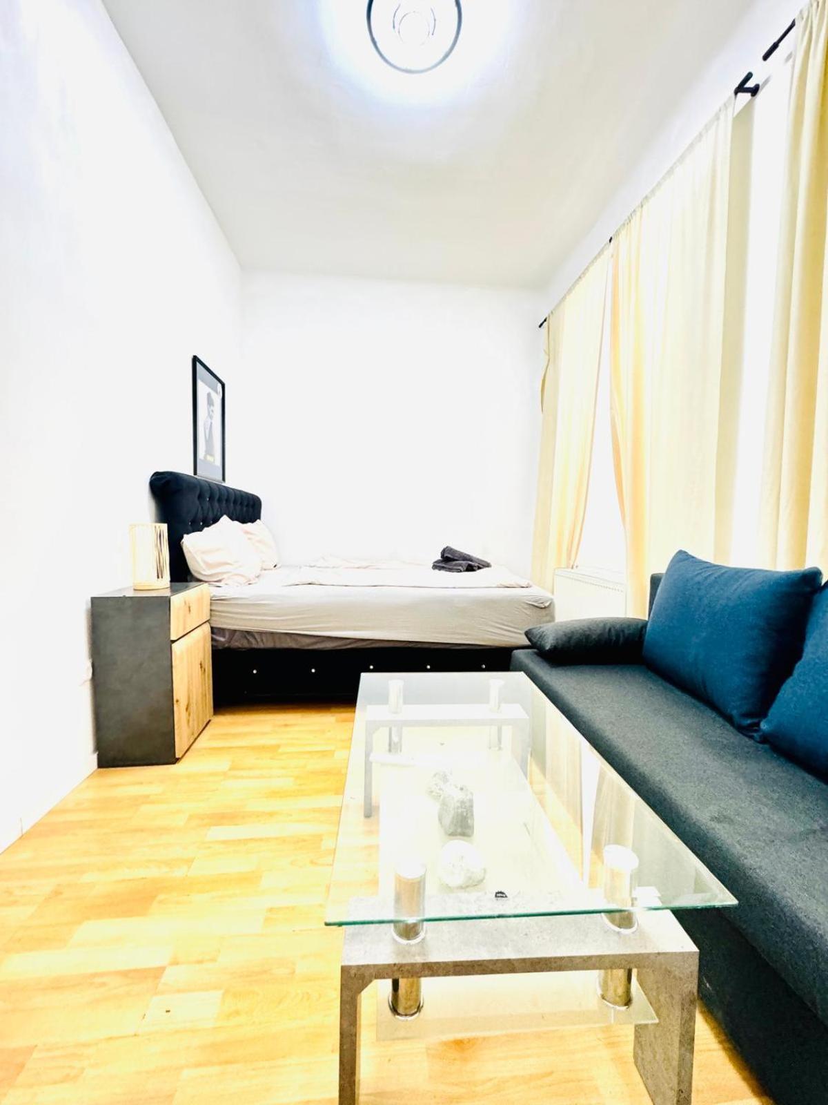 Comfy Rooms In A Shared Apt, 8Min To Rathausplatz Vienna Exterior photo
