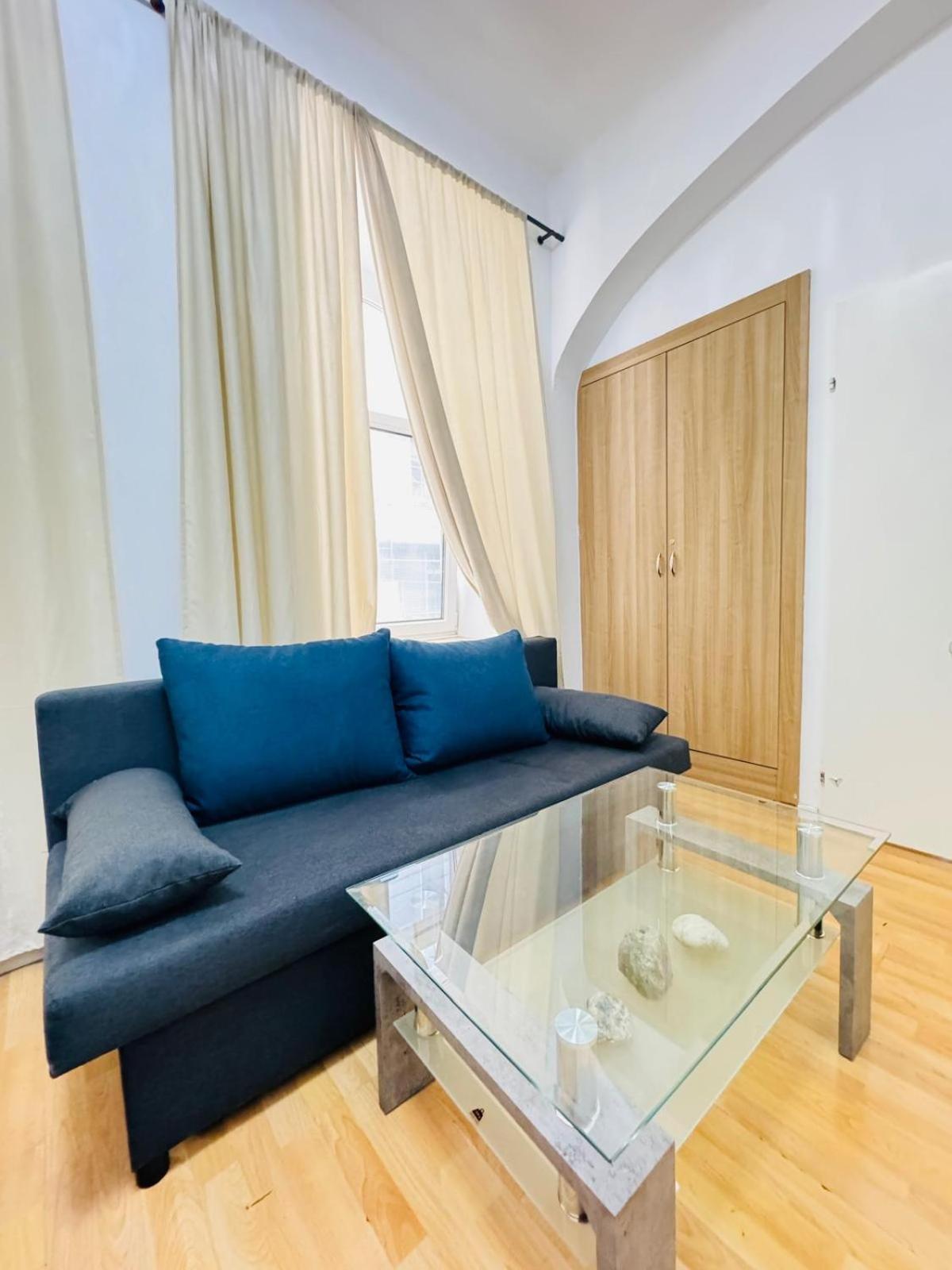 Comfy Rooms In A Shared Apt, 8Min To Rathausplatz Vienna Exterior photo