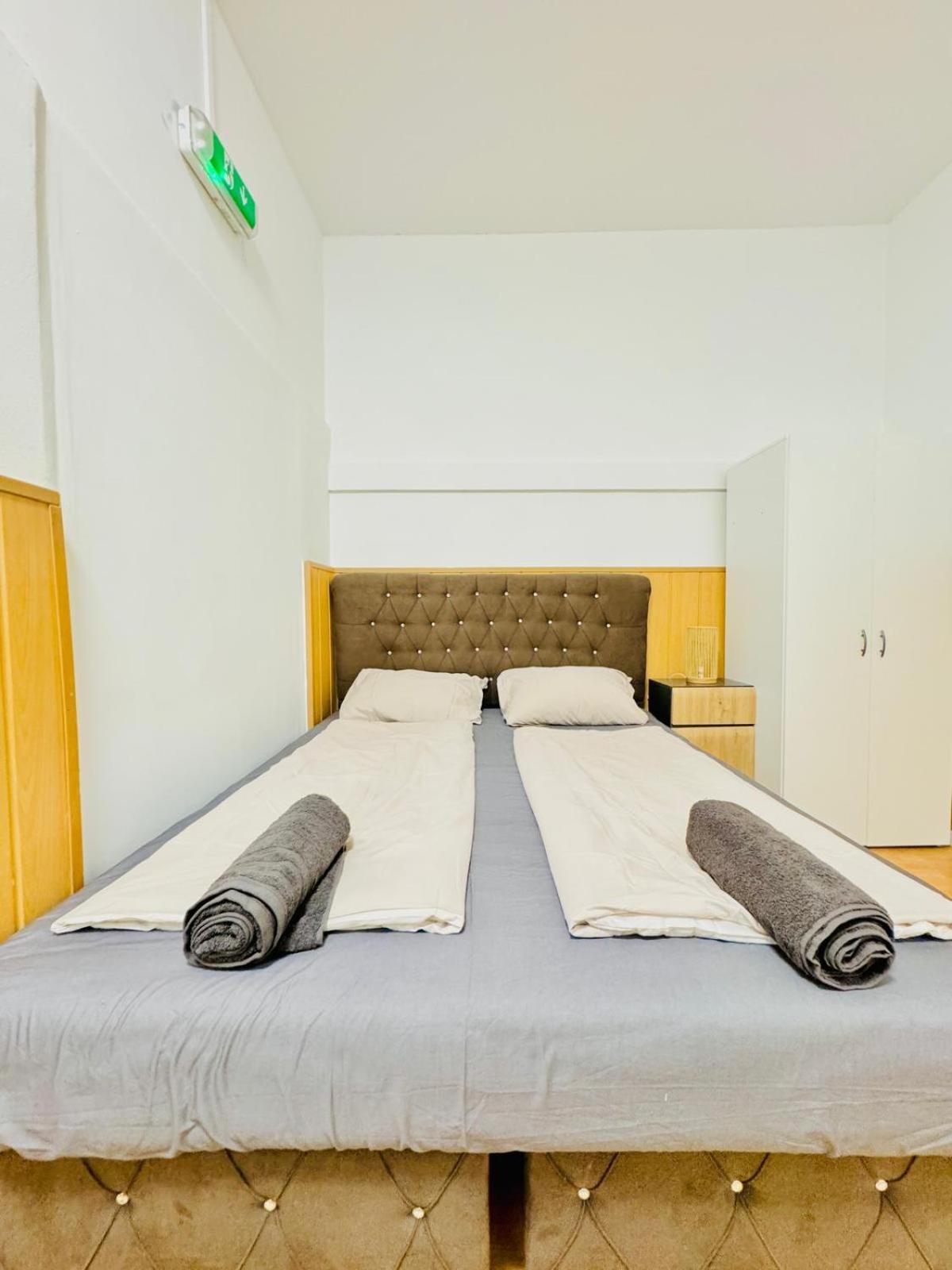 Comfy Rooms In A Shared Apt, 8Min To Rathausplatz Vienna Exterior photo