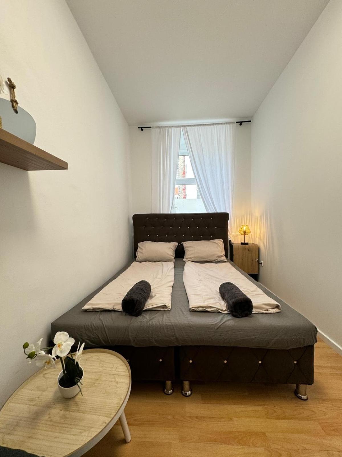 Comfy Rooms In A Shared Apt, 8Min To Rathausplatz Vienna Exterior photo
