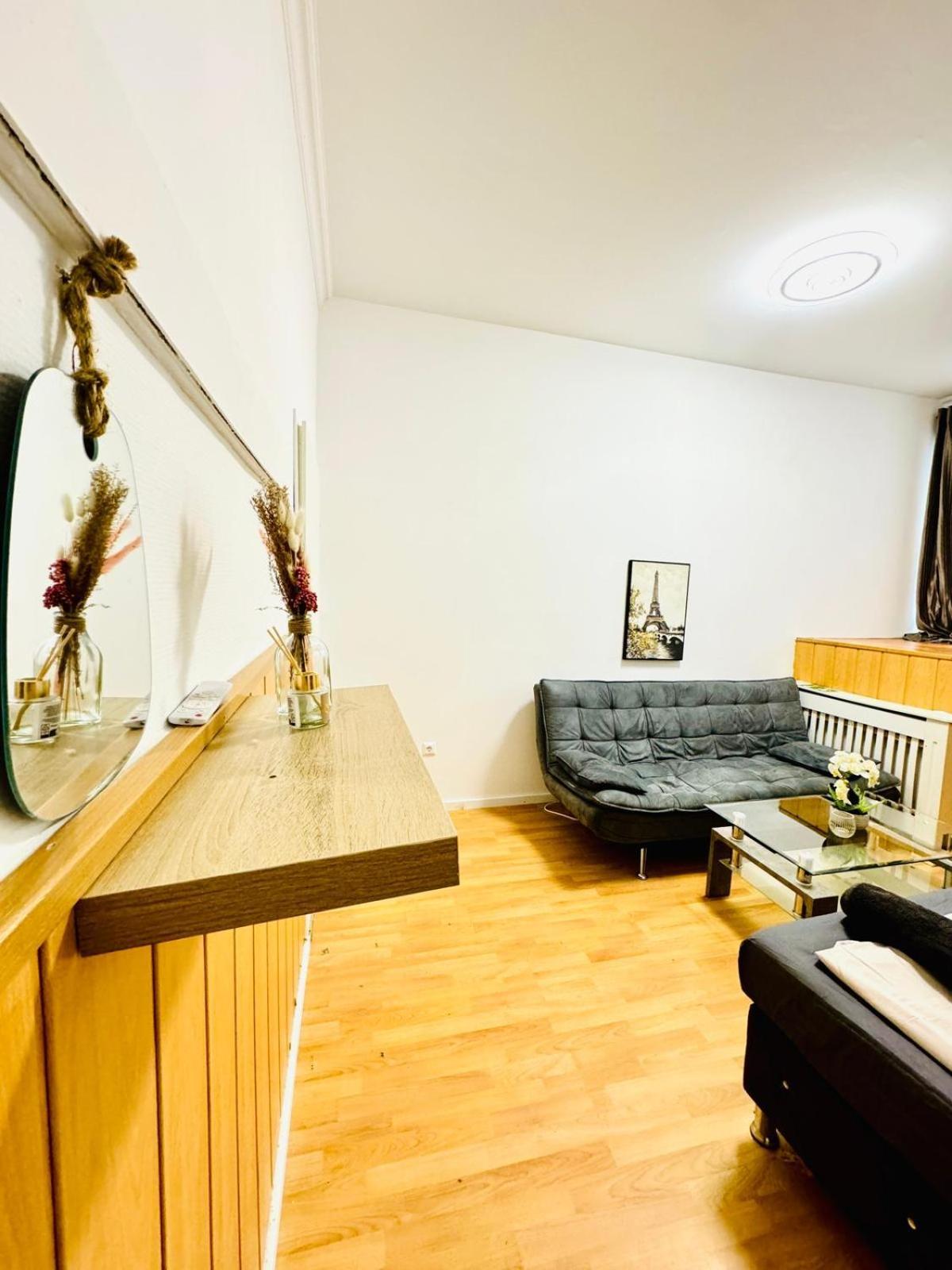 Comfy Rooms In A Shared Apt, 8Min To Rathausplatz Vienna Exterior photo