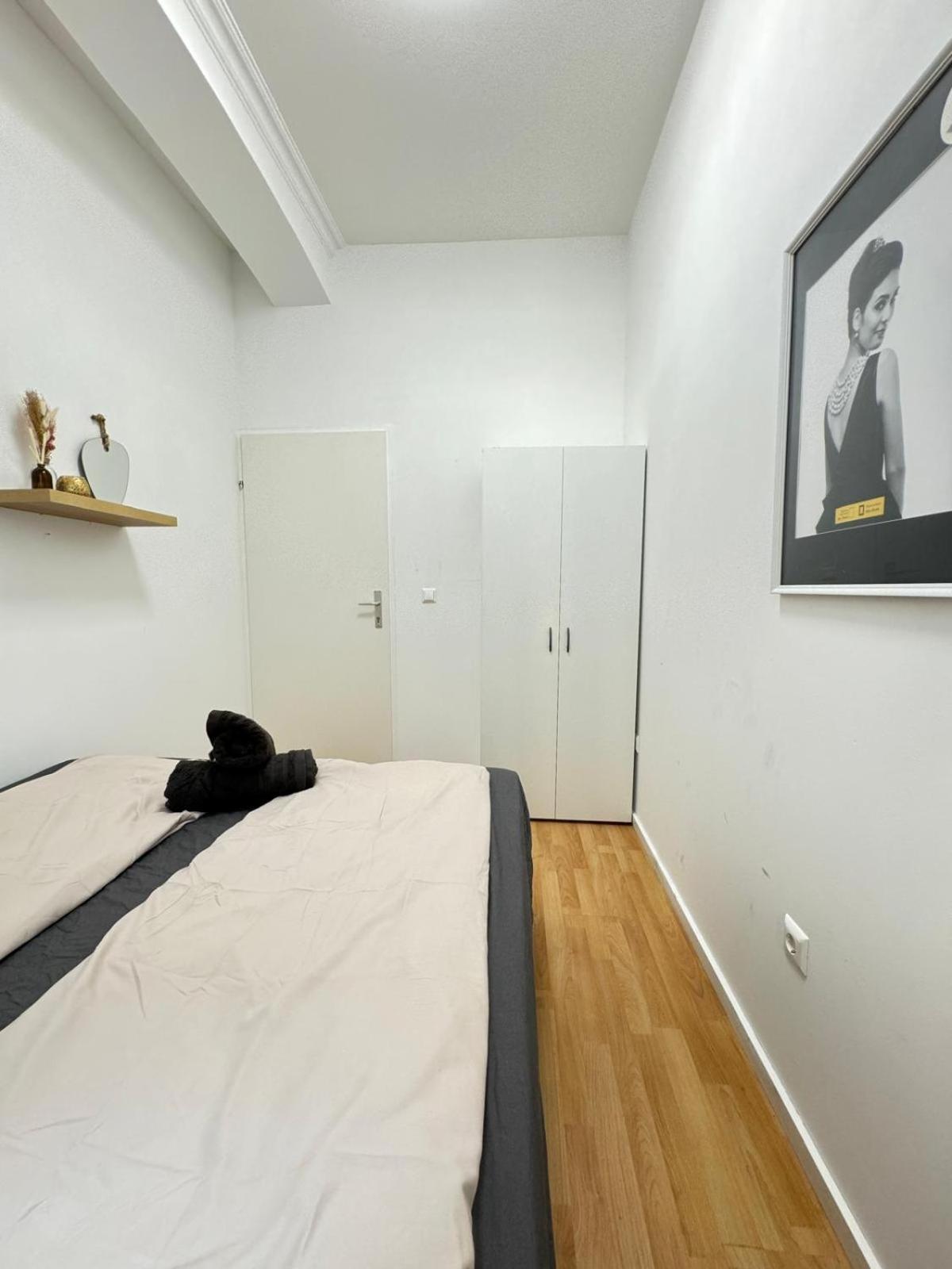 Comfy Rooms In A Shared Apt, 8Min To Rathausplatz Vienna Exterior photo