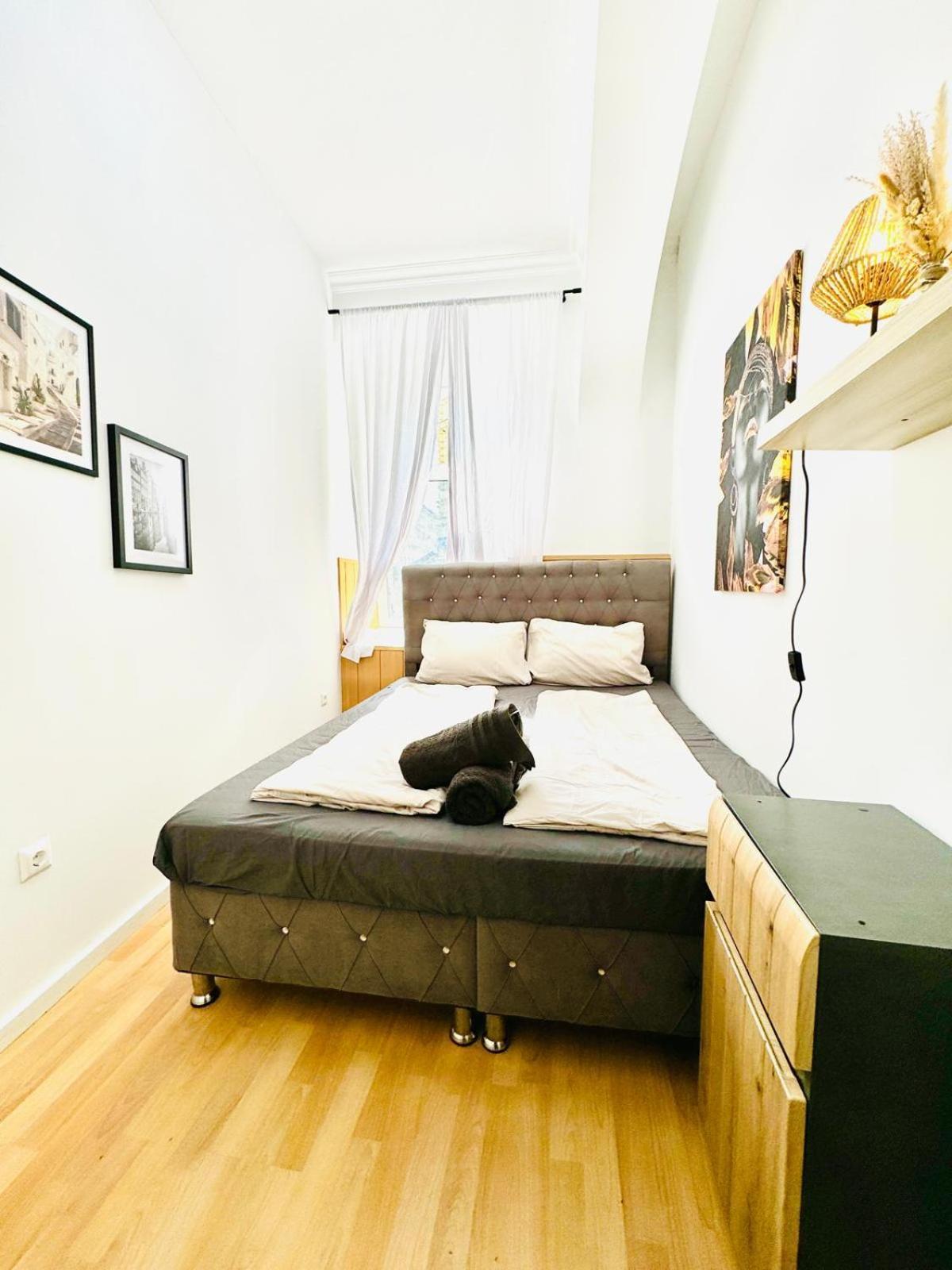 Comfy Rooms In A Shared Apt, 8Min To Rathausplatz Vienna Exterior photo