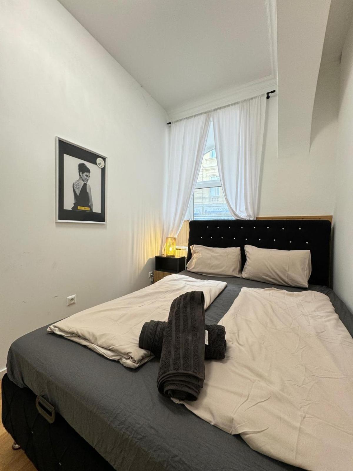 Comfy Rooms In A Shared Apt, 8Min To Rathausplatz Vienna Exterior photo