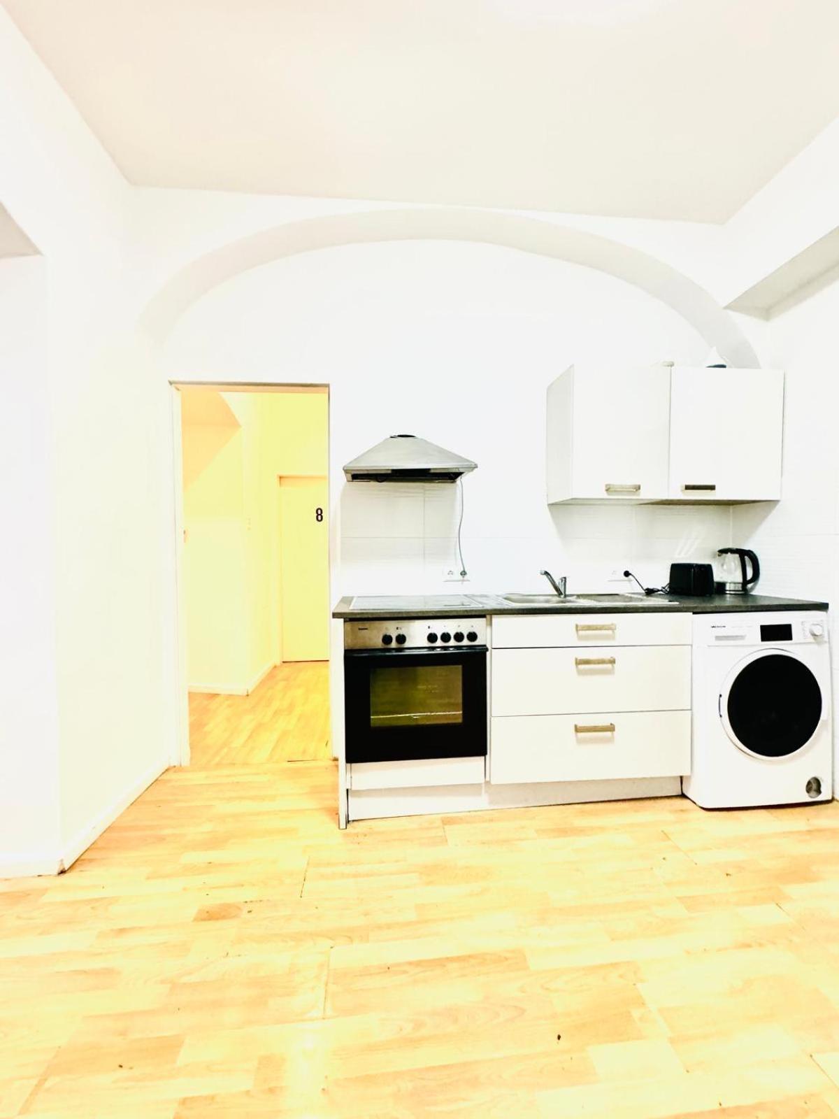Comfy Rooms In A Shared Apt, 8Min To Rathausplatz Vienna Exterior photo