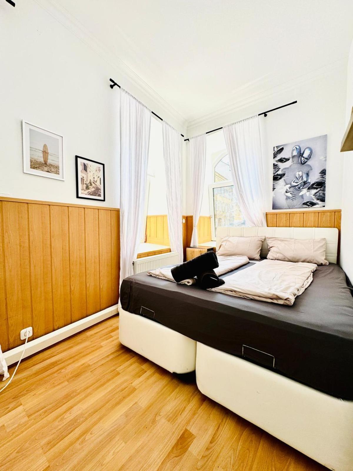Comfy Rooms In A Shared Apt, 8Min To Rathausplatz Vienna Exterior photo