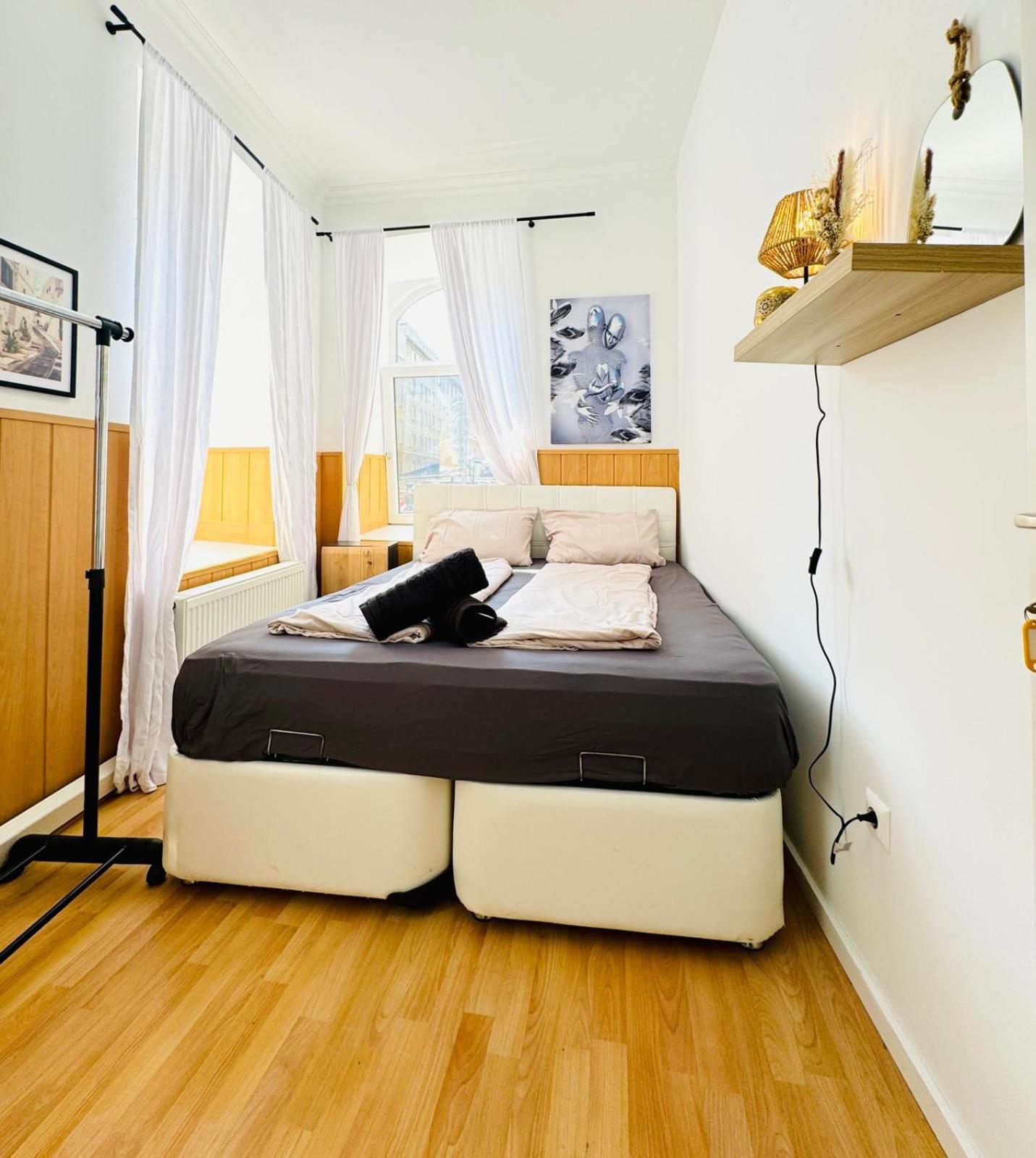 Comfy Rooms In A Shared Apt, 8Min To Rathausplatz Vienna Exterior photo